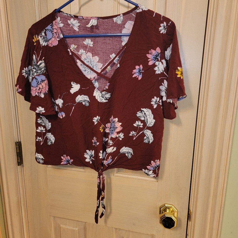 NWOT Mudd Misses sz  XL cropped Floral Shirt - Picture 6 of 7